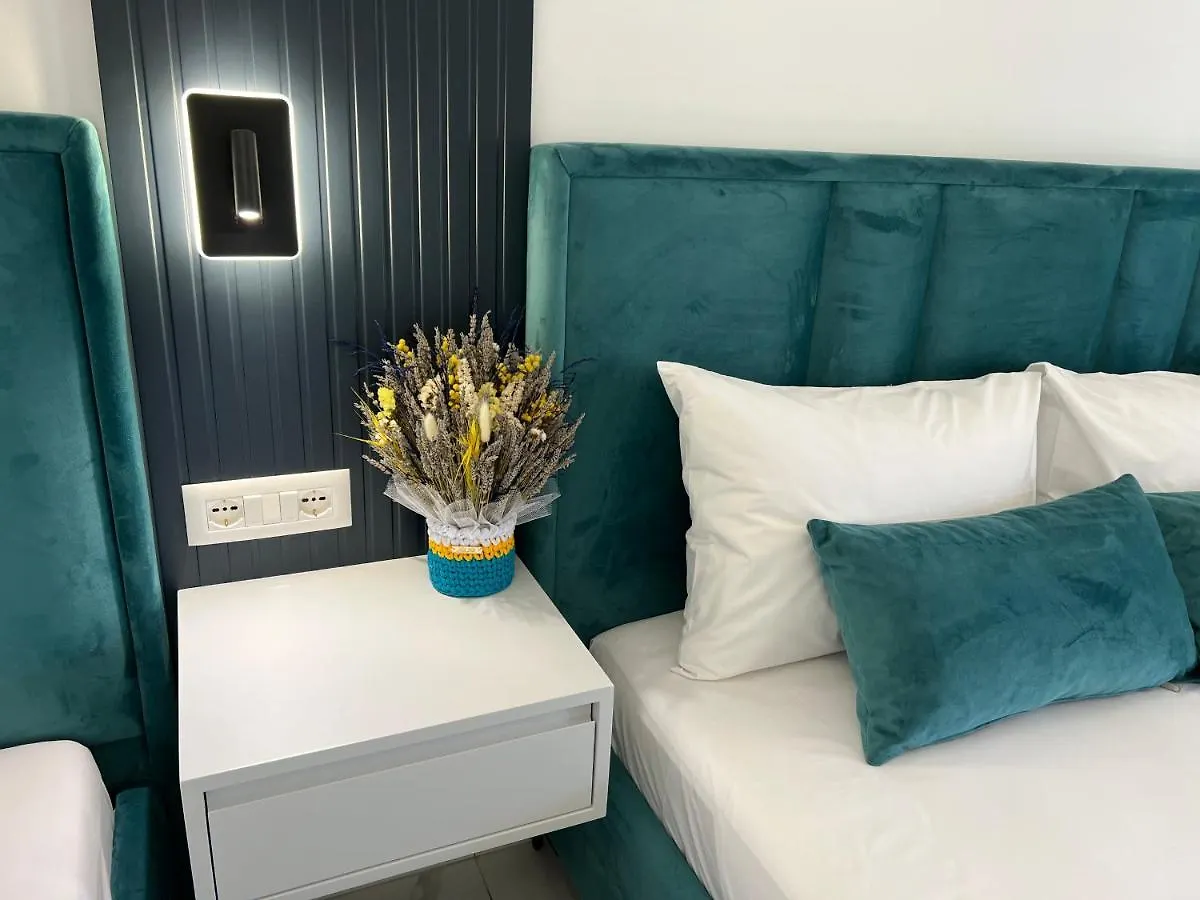 Stonevilla Buta Himare Hotel