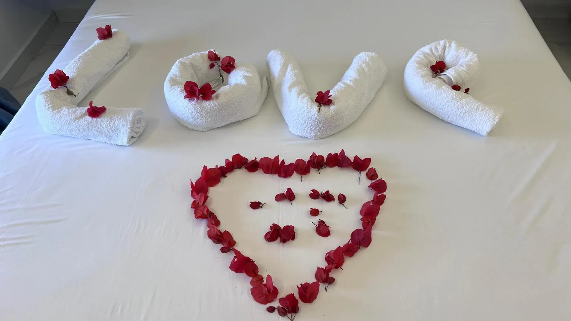 Hotel Stonevilla Buta Himarë