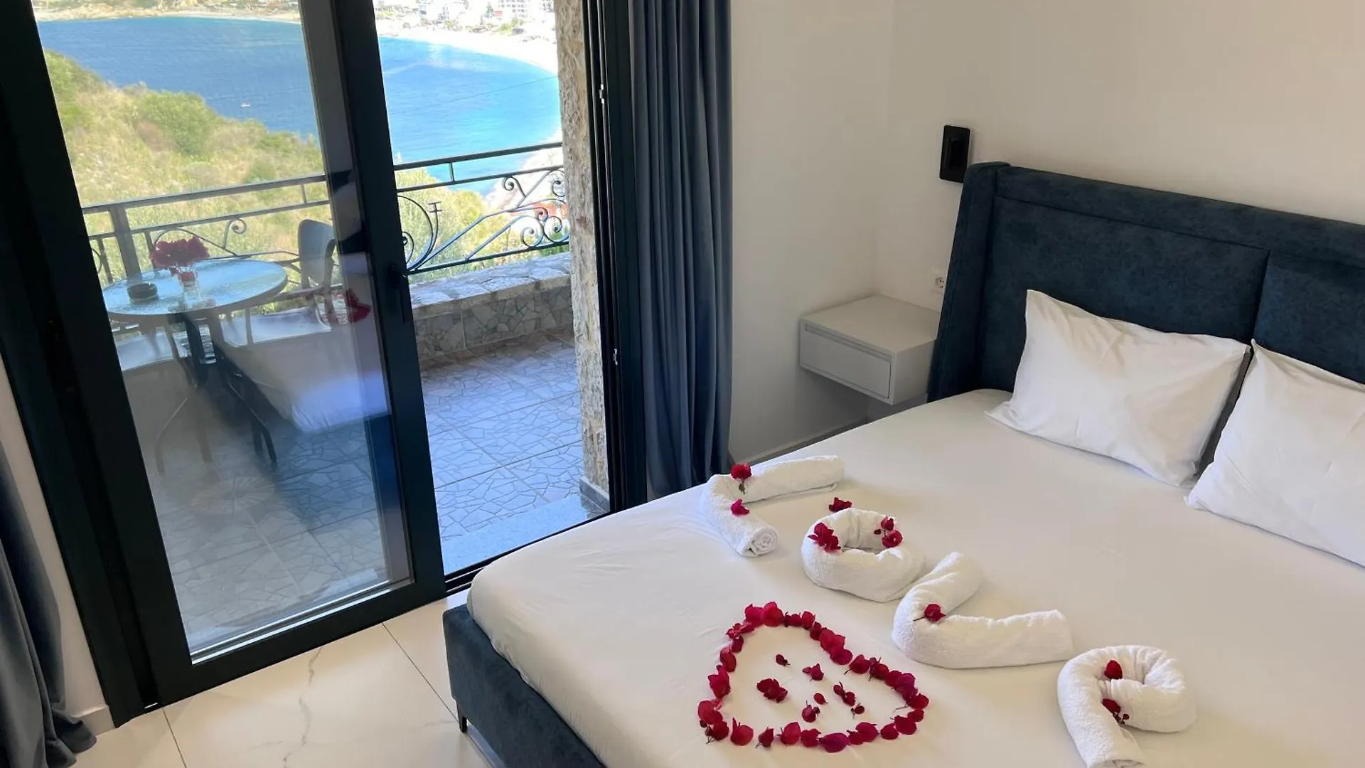 *** Hotel Stonevilla Buta Himarë Albanie