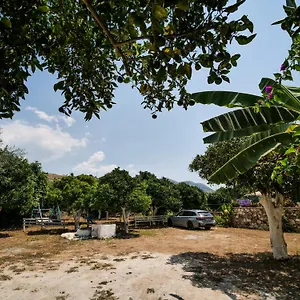 Aparthotel Orchard Retreat, Himare